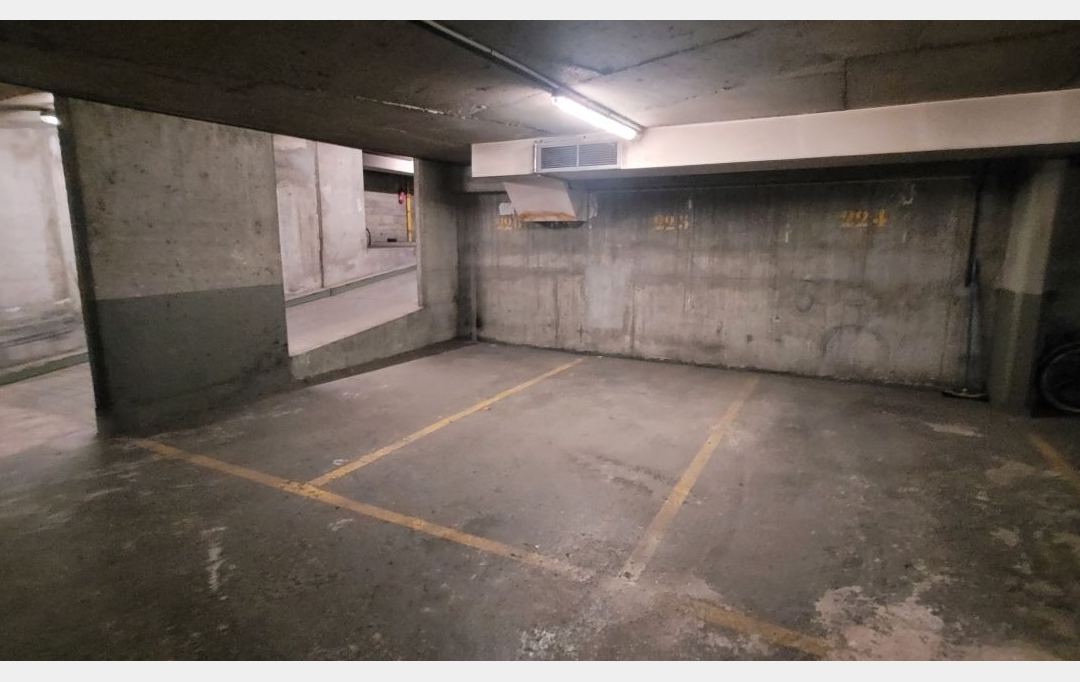 Annonces ALFORTVILLE : Garage / Parking | PARIS (75016) | 17 m2 | 60 000 € 