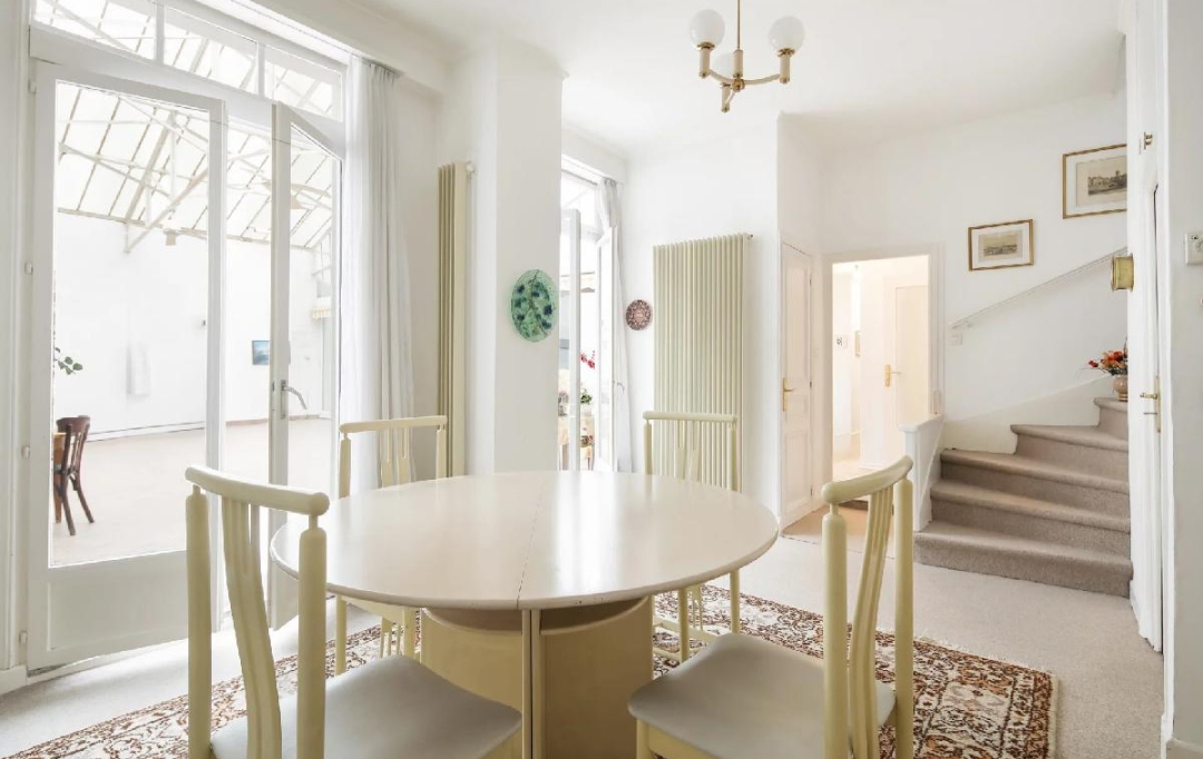 Annonces ALFORTVILLE : Maison / Villa | PARIS (75014) | 245 m2 | 2 850 000 € 