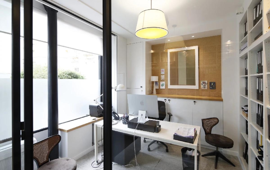 Annonces ALFORTVILLE : Local / Bureau | PARIS (75011) | 153 m2 | 1 989 620 € 