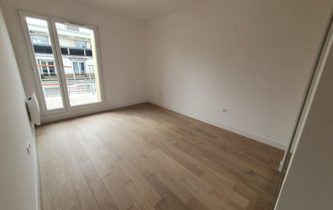 Annonces ALFORTVILLE : Appartement | PARIS (75018) | 64 m2 | 1 225 000 € 