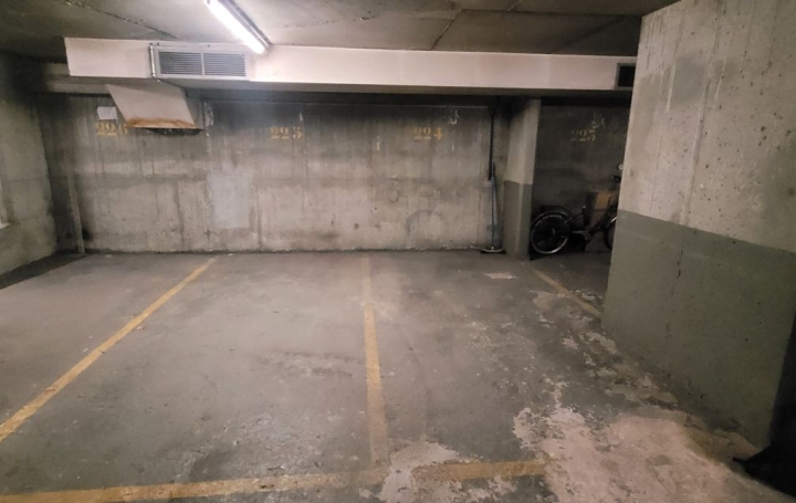  Annonces ALFORTVILLE Garage / Parking | PARIS (75016) | 17 m2 | 60 000 € 